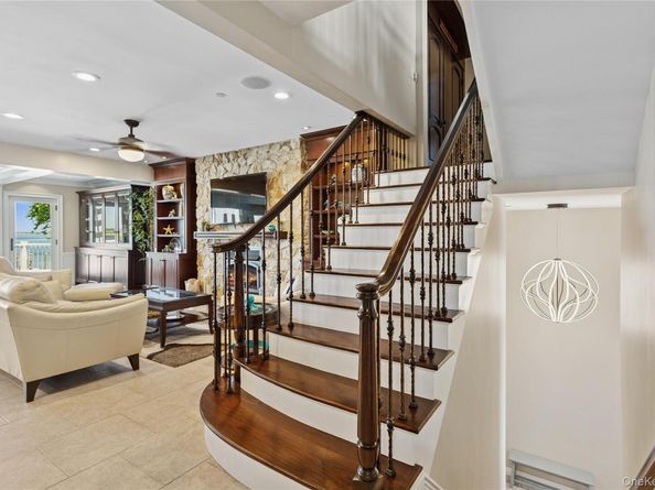 821 W Park Avenue, Long Beach NY 11561
