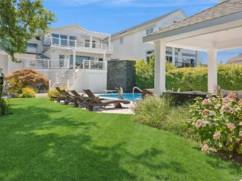 821 W Park Avenue