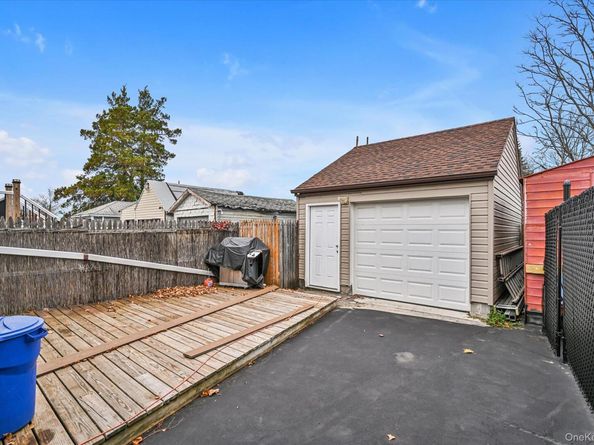 6439 58th Road, Maspeth NY 11378