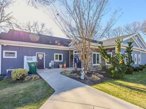 1661 Old Country Road 351B, Riverhead NY 11901