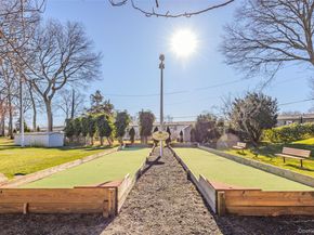 1661 Old Country Road 351B, Riverhead NY 11901