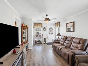 1661 Old Country Road 351B, Riverhead NY 11901