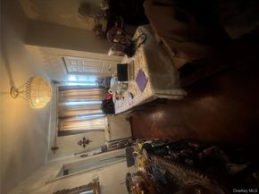 933 E 221st Street, Bronx NY 10469