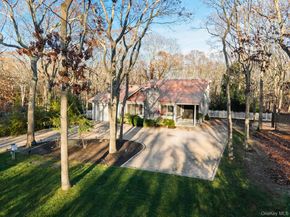 1824 Majors Path, Southampton NY 11968