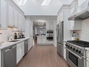 1824 Majors Path, Southampton NY 11968