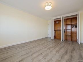 2 BAY CLUB Drive 17Z2, Bayside NY 11360