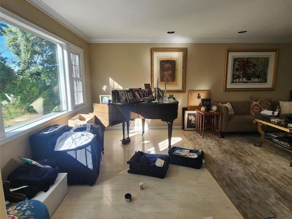 24 Highridge Road, Hartsdale NY 10530