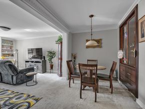 83-25 98 st 4L, Woodhaven NY 11421