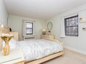 61 Manchester A21, Eastchester NY 10709