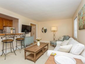 61 Manchester A21, Eastchester NY 10709