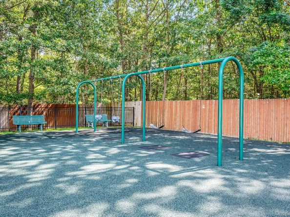 460 Old Town Road 2J, Port Jefferson Station NY 11776