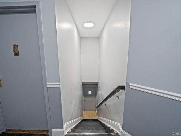 460 Old Town Road 2J, Port Jefferson Station NY 11776