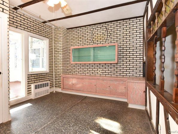 222 Avenue V, Brooklyn NY 11223