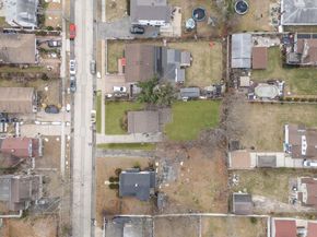 33 Willow Avenue, Freeport NY 11520