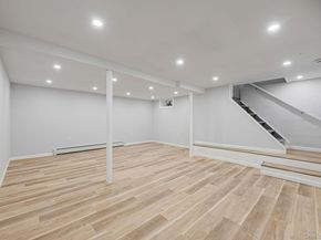 33 Willow Avenue, Freeport NY 11520