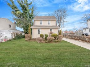 33 Willow Avenue, Freeport NY 11520