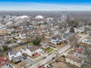 33 Willow Avenue, Freeport NY 11520