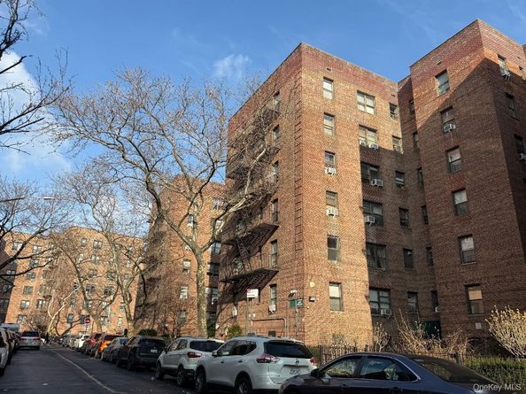 44-10 Macnish 1G, Elmhurst NY 11373