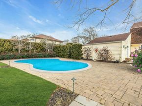 26 Oak Lane, Hampton Bays NY 11946
