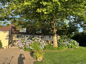 26 Oak Lane, Hampton Bays NY 11946