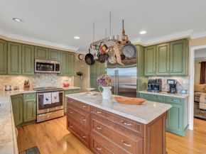 26 Oak Lane, Hampton Bays NY 11946