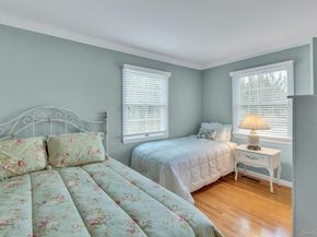 26 Oak Lane, Hampton Bays NY 11946