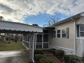 1661 Old Country Road 282, Riverhead NY 11901