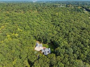 250 Manor Road, Huntington NY 11743