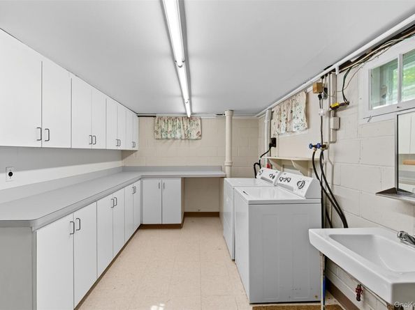 250 Manor Road, Huntington NY 11743