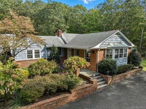 250 Manor Road, Huntington NY 11743