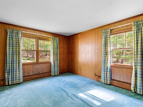 250 Manor Road, Huntington NY 11743