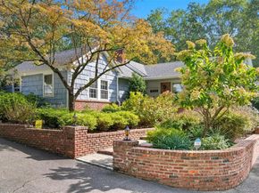 250 Manor Road, Huntington NY 11743