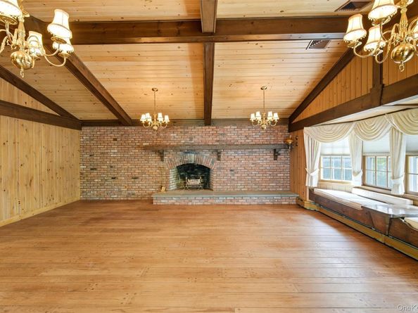 250 Manor Road, Huntington NY 11743