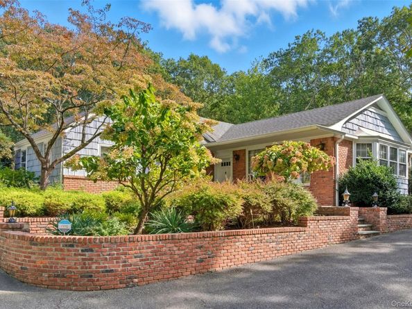 250 Manor Road, Huntington NY 11743