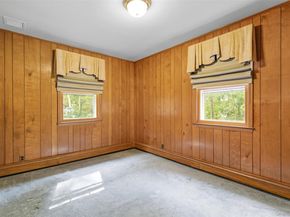 250 Manor Road, Huntington NY 11743