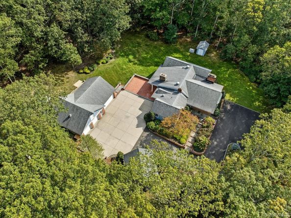 250 Manor Road, Huntington NY 11743