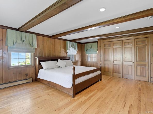 250 Manor Road, Huntington NY 11743