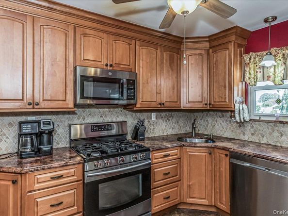 1165 Hastings Circle, Baldwin Harbor NY 11510