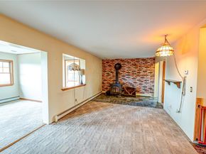 25 Violet Road, Kings Park NY 11754