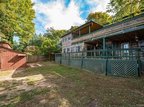 25 Violet Road, Kings Park NY 11754