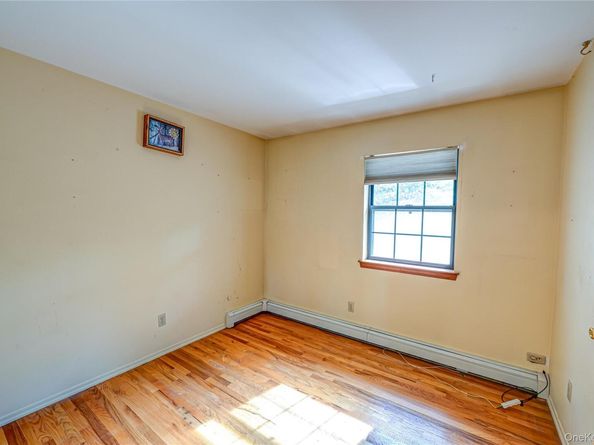 25 Violet Road, Kings Park NY 11754
