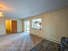 25 Violet Road, Kings Park NY 11754