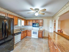 25 Violet Road, Kings Park NY 11754