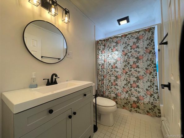 14 Bruce Lane S, Kings Park NY 11754