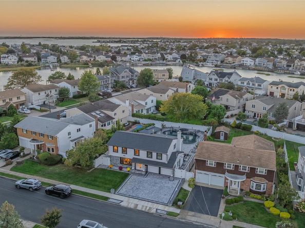 3012 Mandalay Beach Road, Wantagh NY 11793