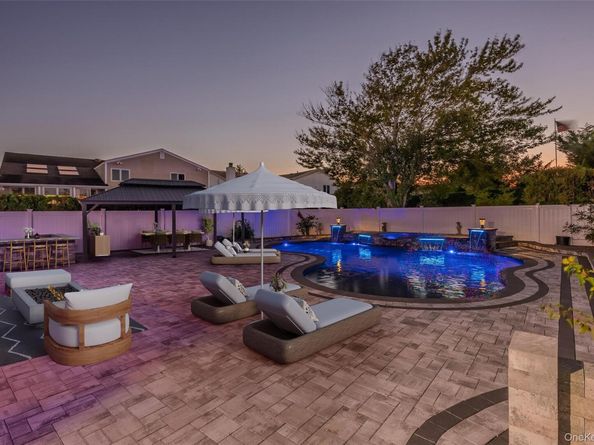 3012 Mandalay Beach Road, Wantagh NY 11793