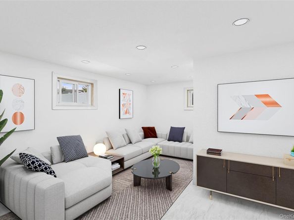 3012 Mandalay Beach Road, Wantagh NY 11793