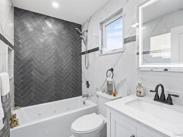 3012 Mandalay Beach Road, Wantagh NY 11793