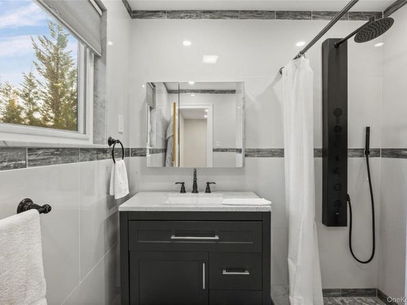 3012 Mandalay Beach Road, Wantagh NY 11793