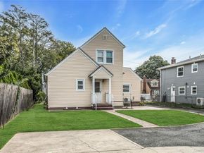 830 Davis Avenue, Uniondale NY 11553
